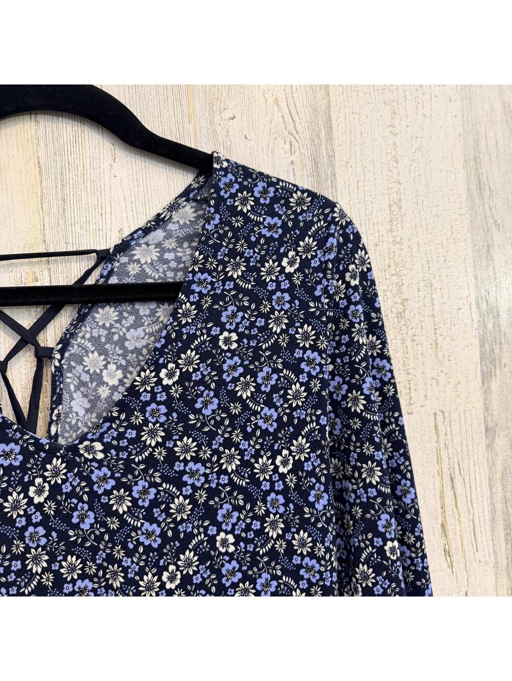 Women's XL Dress Floral Long Sleeve Babydoll Dress (fits smaller) - Picture 6 of 13